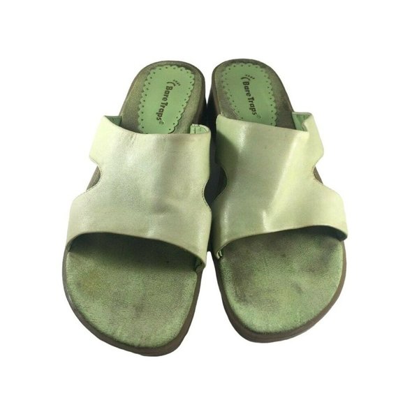 Bare Traps Womens Shoes US Size 7.5M Green Slip On Sandals Slides Optimum - Picture 1 of 10